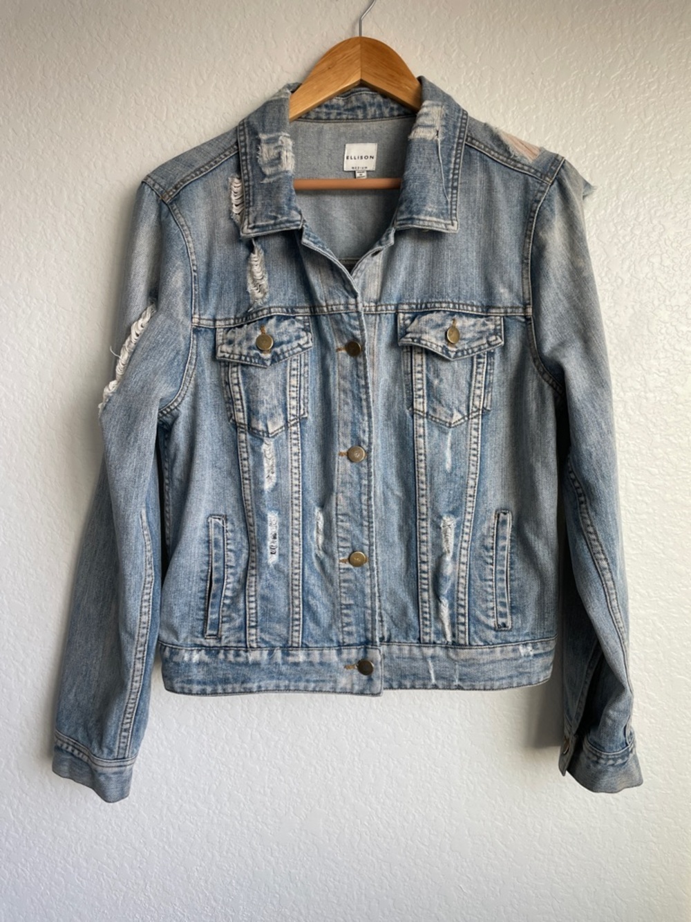 ELLISON Light Blue Distressed Denim Jean Trucker’s Jacket • Medium - Picture 15 of 16